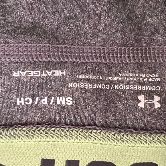 Under Armour gray leggings - Picture 2 of 3